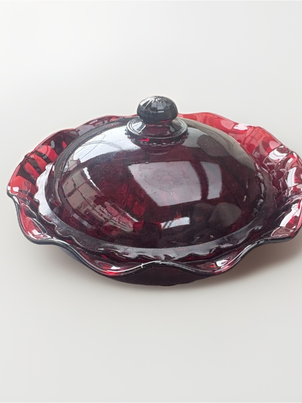 Anchor Hocking Royal Ruby Red VTG Scalloped Bowl with Lid Candy Trinket Dish